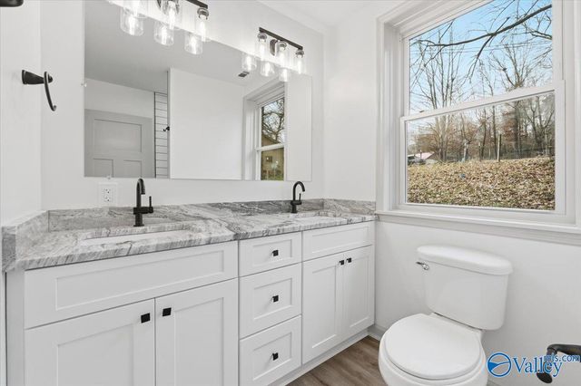 9771 Sgt Holden Lane, Athens, AL 35614