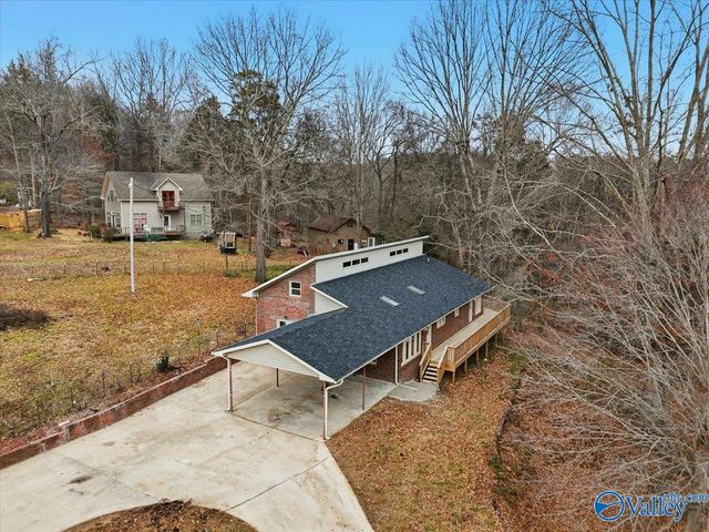 9771 Sgt Holden Lane, Athens, AL 35614