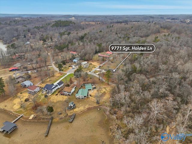 9771 Sgt Holden Lane, Athens, AL 35614