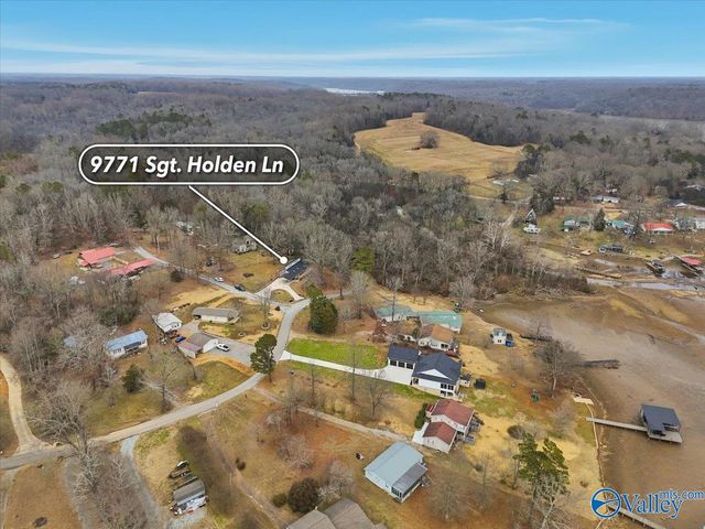 9771 Sgt Holden Lane, Athens, AL 35614