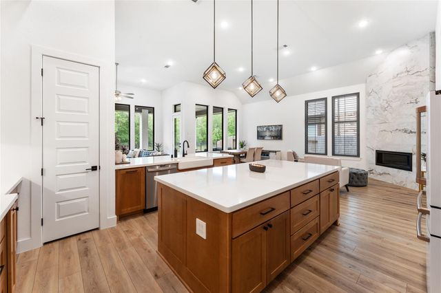 4715 Southpoint Way, Fulshear, TX 77441