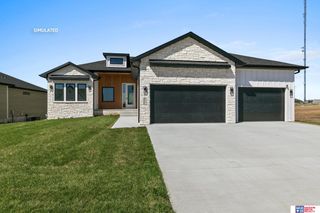 8730 Sandalwood Drive, Lincoln, NE 68520