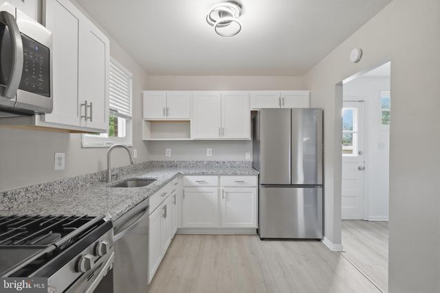 6613 MAROTT DR, Baltimore, MD 21207