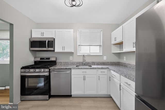 6613 MAROTT DR, Baltimore, MD 21207