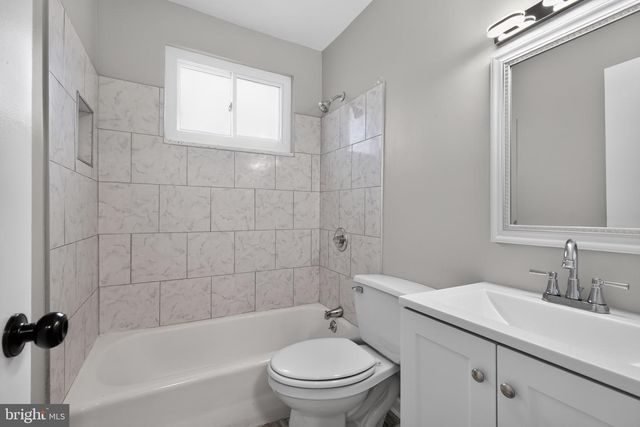 6613 MAROTT DR, Baltimore, MD 21207