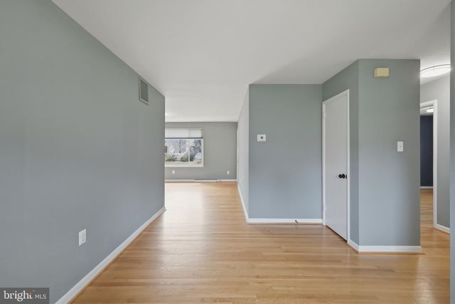 6613 MAROTT DR, Baltimore, MD 21207