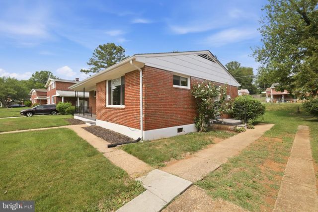 6613 MAROTT DR, Baltimore, MD 21207