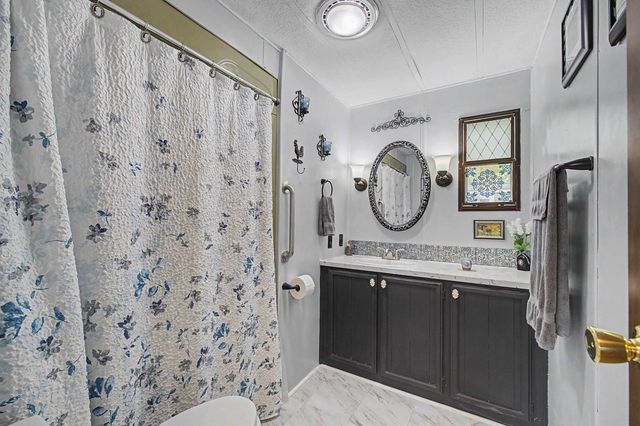 143 Robin Hood Drive, Exeter, NH 03833