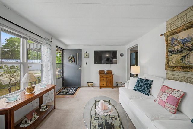 143 Robin Hood Drive, Exeter, NH 03833