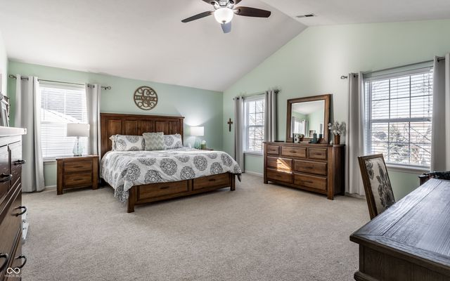 8815 N Fawn Meadow Drive, Mccordsville, IN 46055