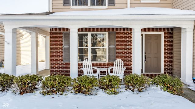 8815 N Fawn Meadow Drive, Mccordsville, IN 46055