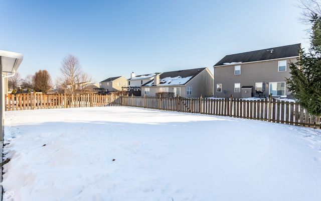 8815 N Fawn Meadow Drive, Mccordsville, IN 46055