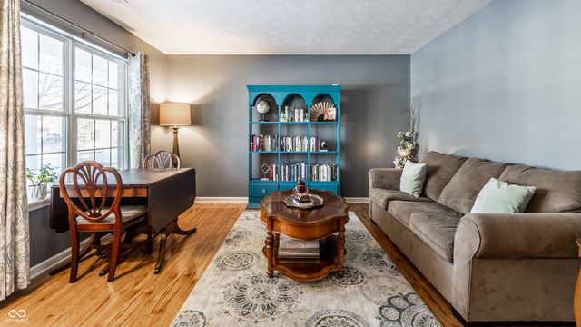 8815 N Fawn Meadow Drive, Mccordsville, IN 46055