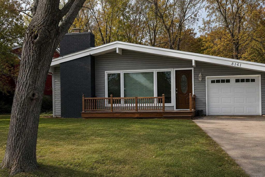 8141 Hickory Avenue, Gary, IN 46403