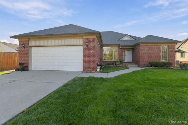 19046 Abbey Court, Brownstown, MI 48193