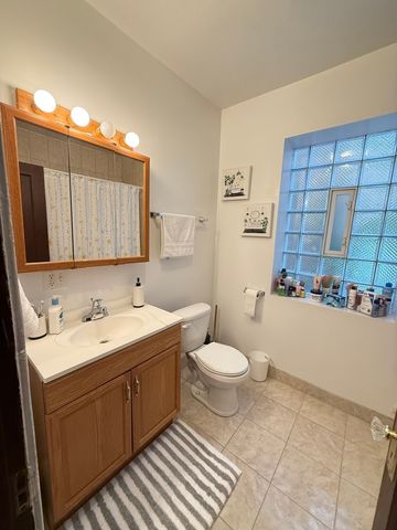 4950 N Albany Avenue 1, Chicago, IL 60625