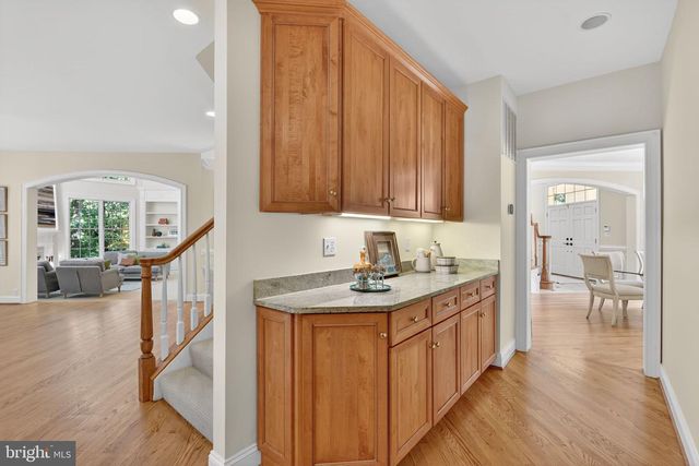 1354 LEWINSVILLE MEWS CT, Mclean, VA 22102
