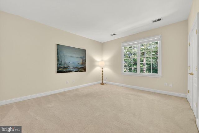 1354 LEWINSVILLE MEWS CT, Mclean, VA 22102