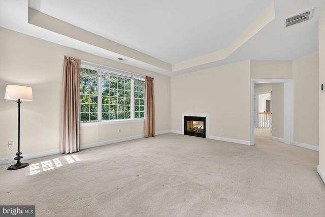 1354 LEWINSVILLE MEWS CT, Mclean, VA 22102