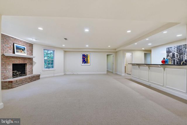 1354 LEWINSVILLE MEWS CT, Mclean, VA 22102