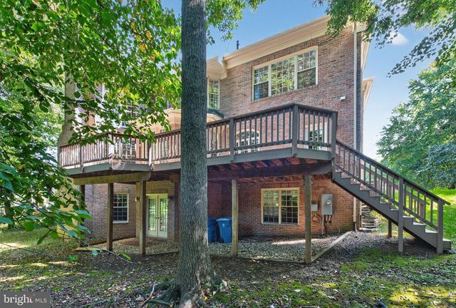 1354 LEWINSVILLE MEWS CT, Mclean, VA 22102