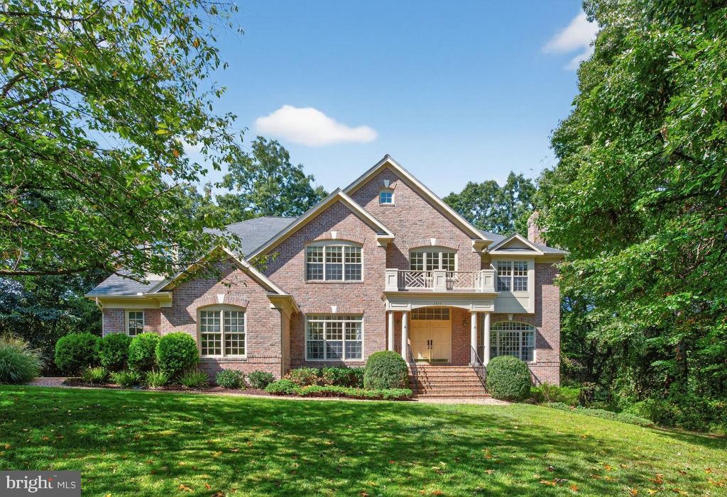 1354 LEWINSVILLE MEWS CT, Mclean, VA 22102