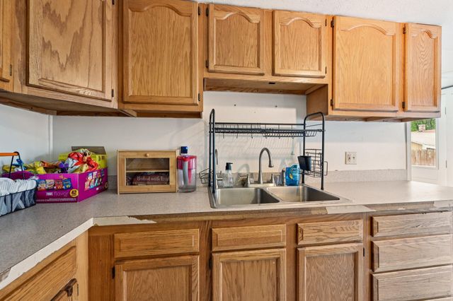 67 W Columbus Street, Mount Sterling, OH 43143