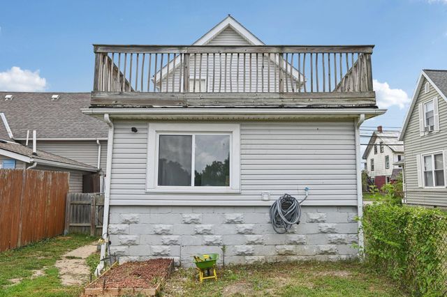 67 W Columbus Street, Mount Sterling, OH 43143