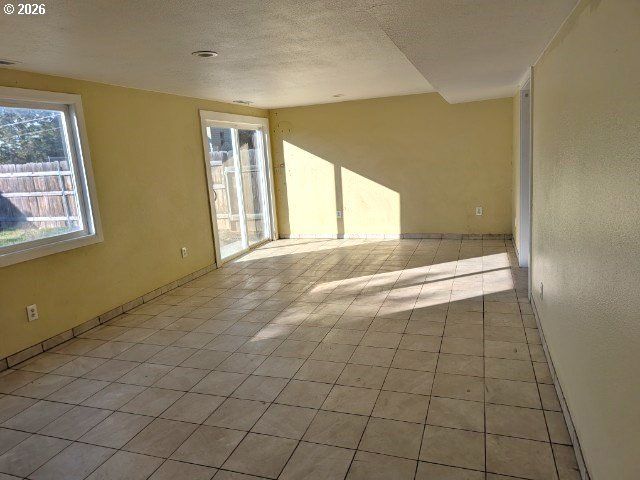 1380 DETROIT St, Elgin, OR 97827