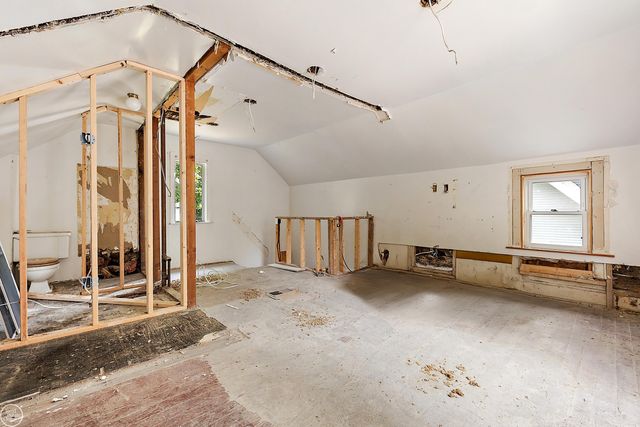 118 W Summit Street, Ann Arbor, MI 48103