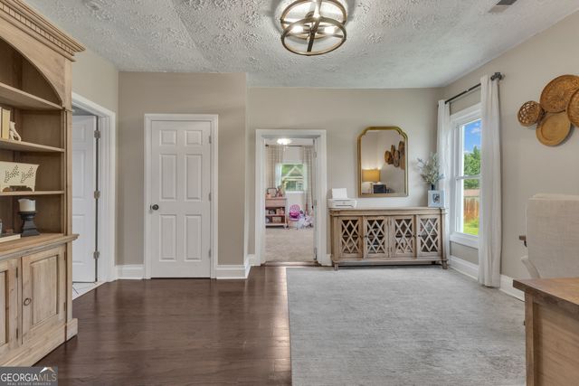 1324 Wagers Mill Road, Newnan, GA 30263