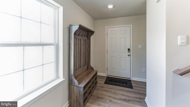 305 GRANTWAY DR, York, PA 17404