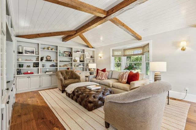 21842 Via Regina, Saratoga, CA 95070