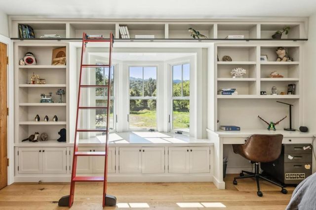 21842 Via Regina, Saratoga, CA 95070