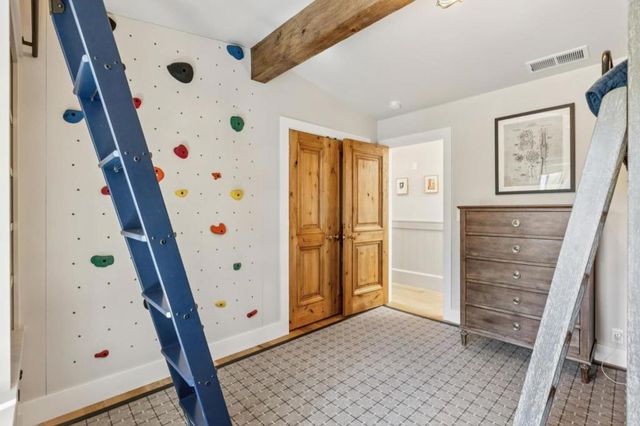 21842 Via Regina, Saratoga, CA 95070