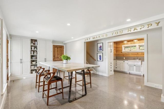 21842 Via Regina, Saratoga, CA 95070