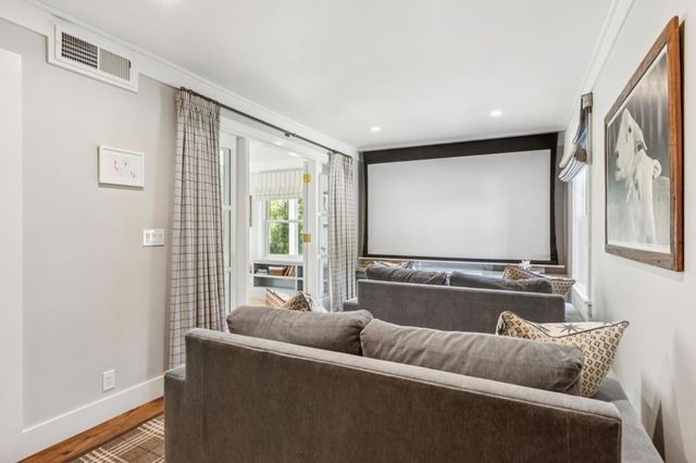 21842 Via Regina, Saratoga, CA 95070