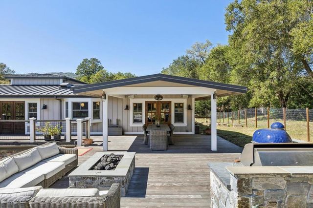 21842 Via Regina, Saratoga, CA 95070