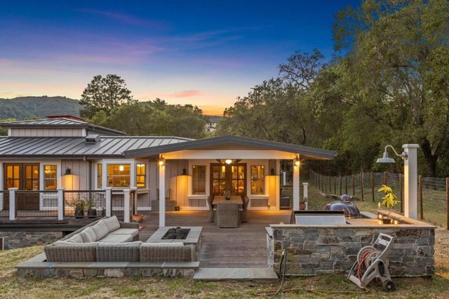 21842 Via Regina, Saratoga, CA 95070