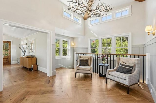 21842 Via Regina, Saratoga, CA 95070