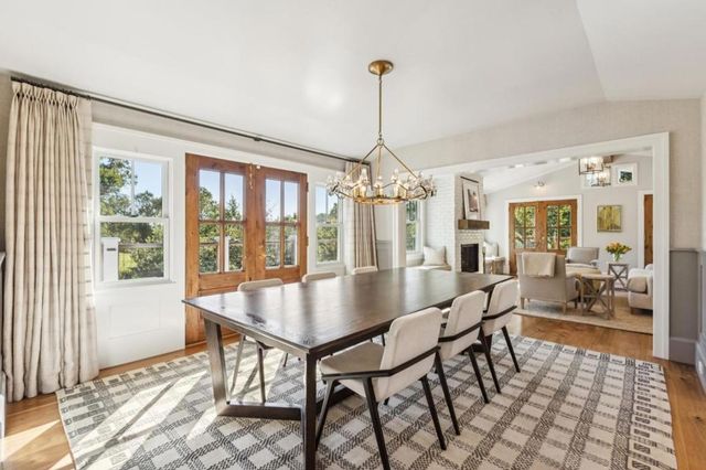 21842 Via Regina, Saratoga, CA 95070