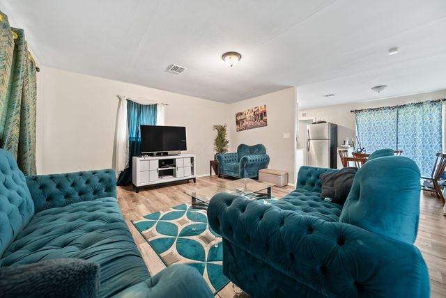 4034 E Mound Street, Columbus, OH 43227