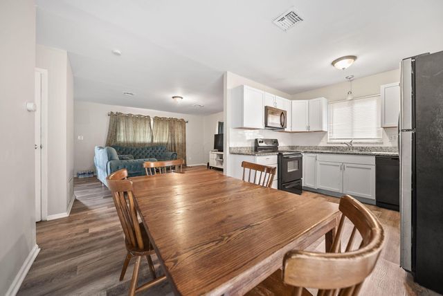 4034 E Mound Street, Columbus, OH 43227