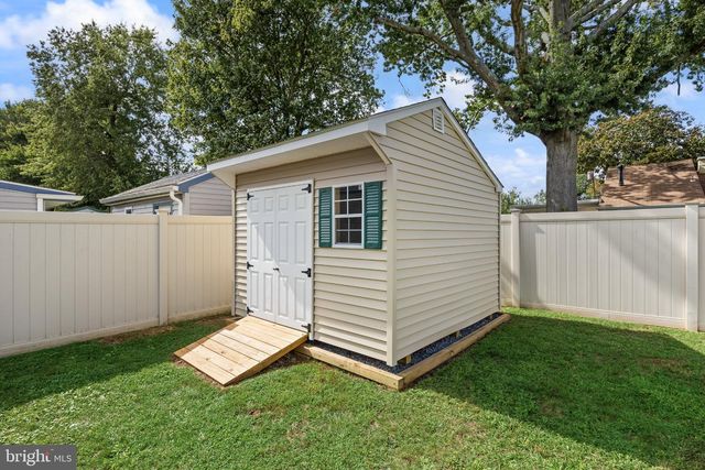 223 E RUDDEROW AVE, Maple Shade, NJ 08052