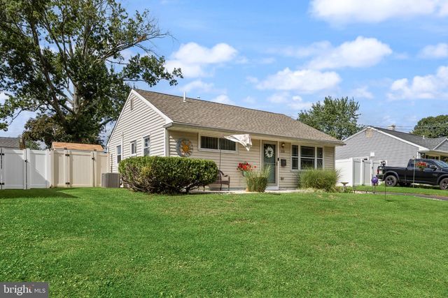 223 E RUDDEROW AVE, Maple Shade, NJ 08052