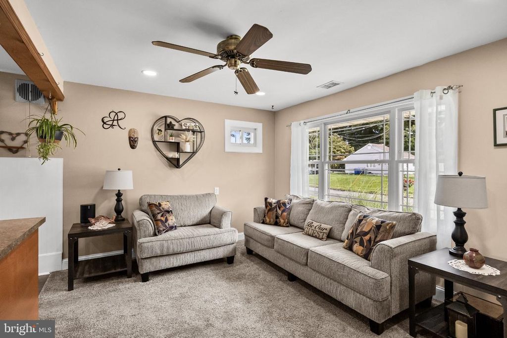 223 E RUDDEROW AVE, Maple Shade, NJ 08052 — photo 2