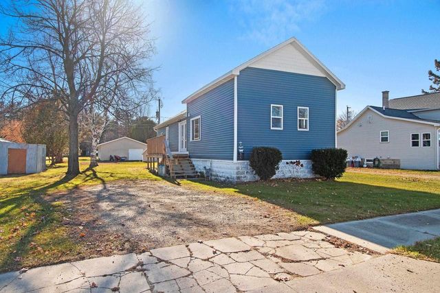 608 5TH STREET, Oconto, WI 54153