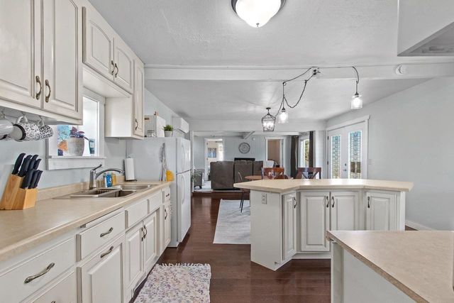 608 5TH STREET, Oconto, WI 54153