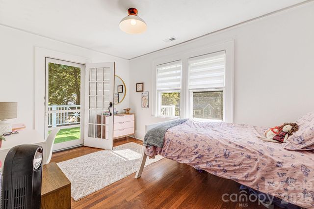 18 Robinwood Avenue, Asheville, NC 28806