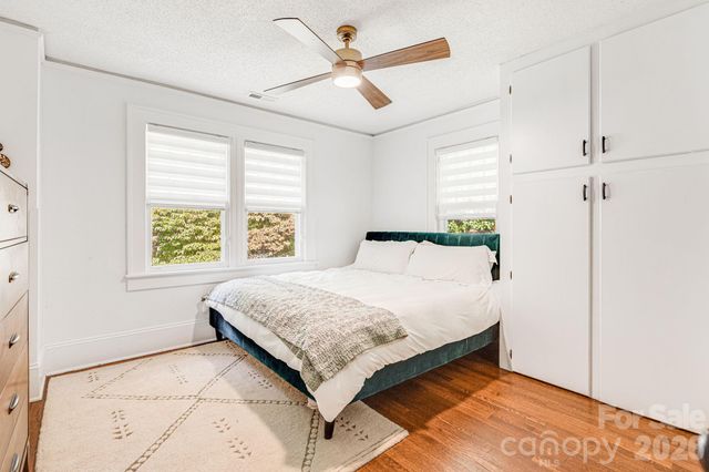 18 Robinwood Avenue, Asheville, NC 28806